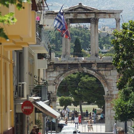 ★ Plaka, Center Of All Greek Legends ★ 아테네 외부 사진