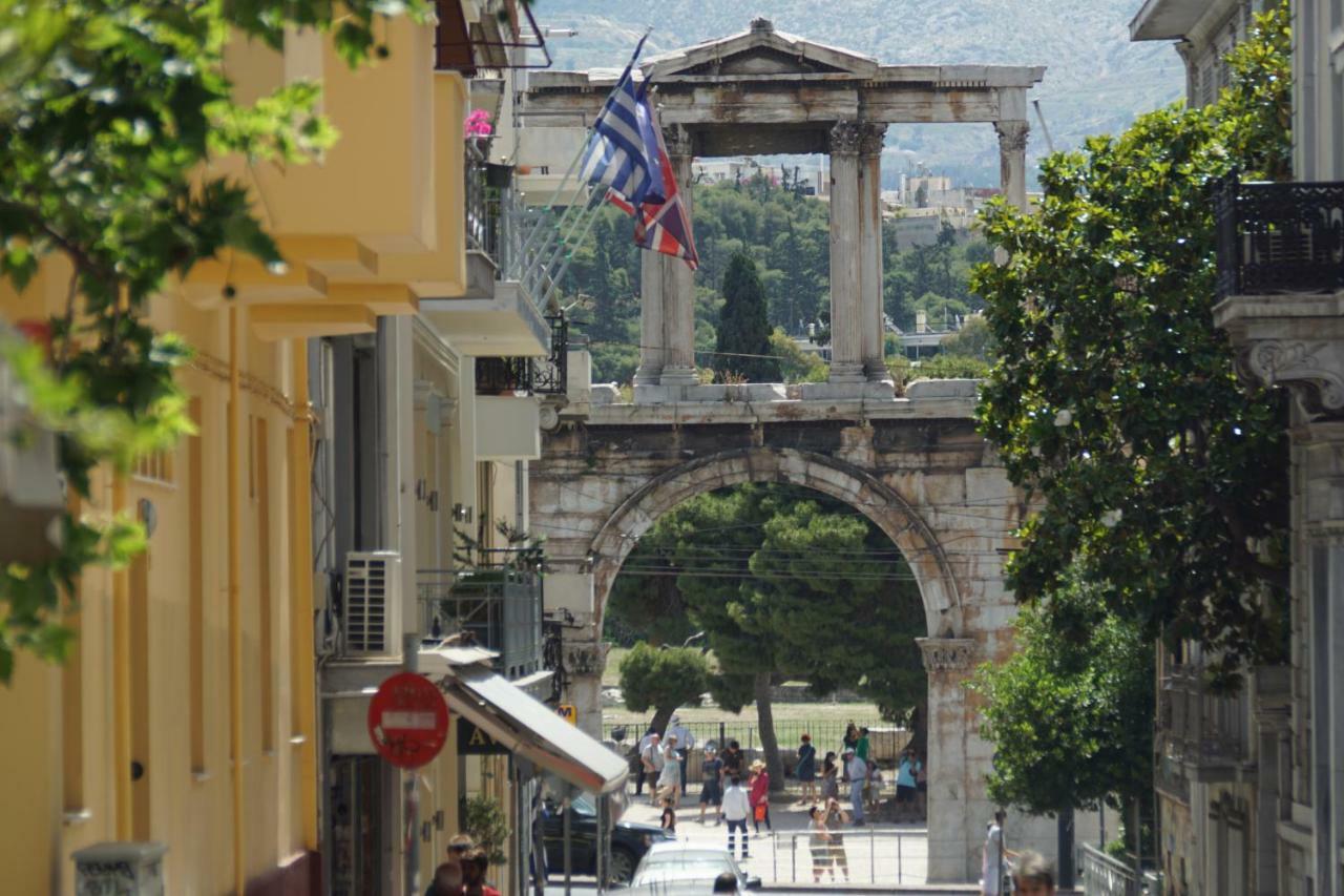 ★ Plaka, Center Of All Greek Legends ★ 아테네 외부 사진