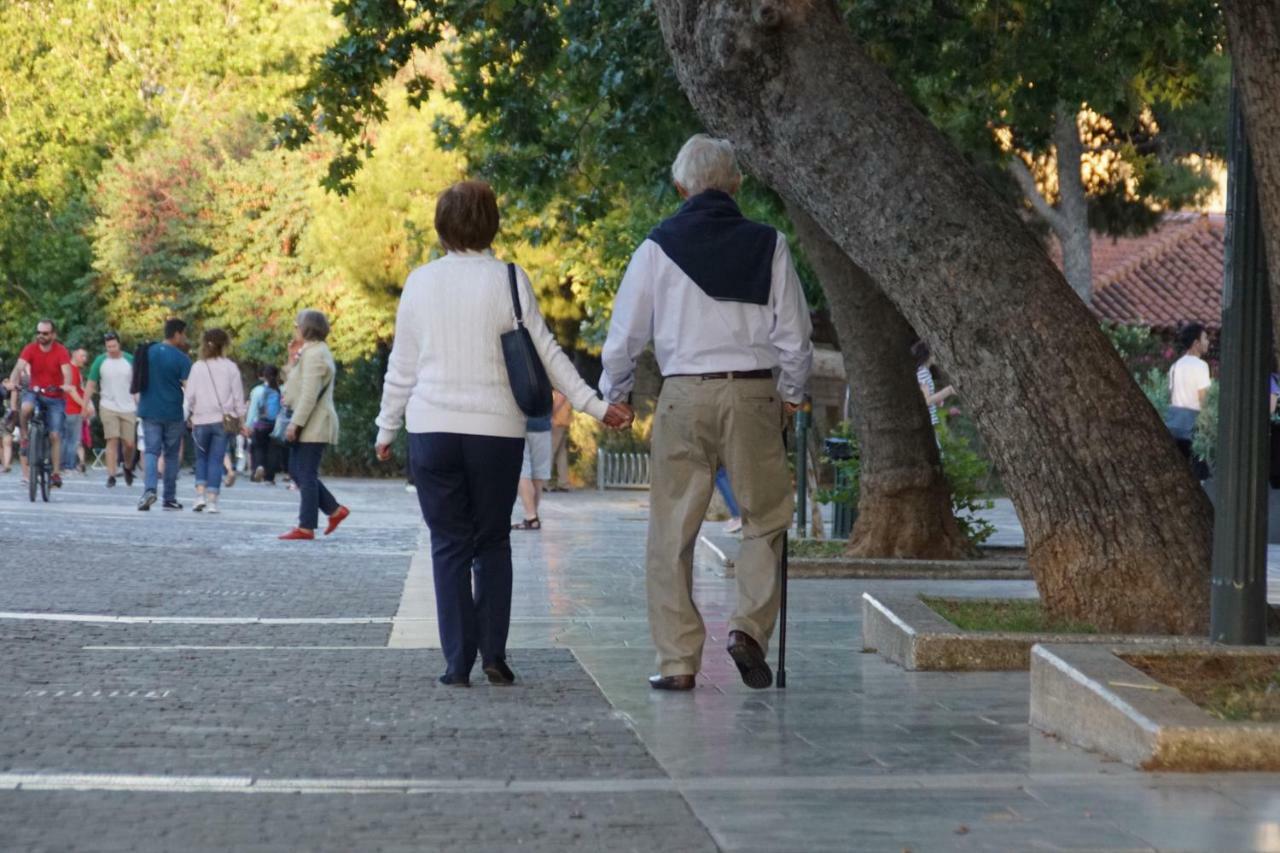 ★ Plaka, Center Of All Greek Legends ★ 아테네 외부 사진